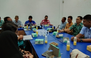 RAPAT PERSIAPAN CLOSHING RIF DAN EXIT STRATEGY PRODUK KAWASAN RASAU RAYA